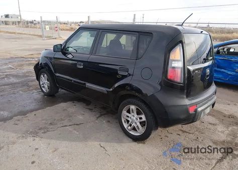 2010 Kia Soul + from USA, damaged, VIN KNDJT2A29A7142167